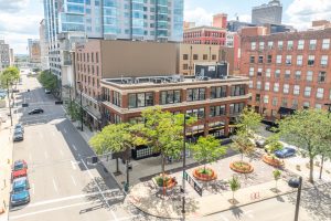 20-web-or-mls-333 E 8th (23 of 29)